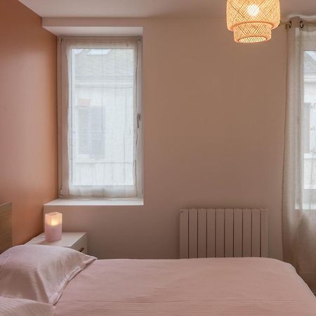 Beau Quartier Et Central, Maison Spacieuse Avec Cour, 3 Chambres, 3 Salles De Bains A 10 Min A Pied De La Gare Orléans Exteriör bild
